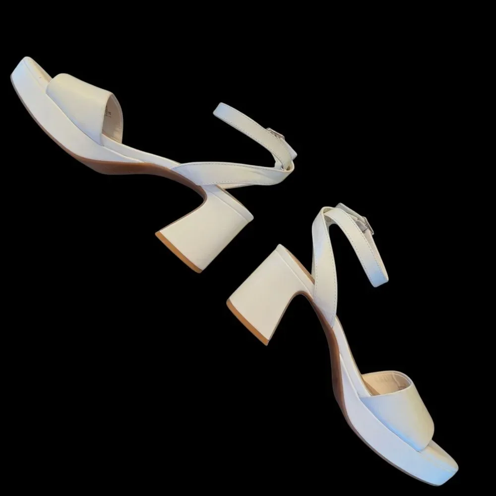 Copper Key Adore Leather Platform Sandals size 7.5 White